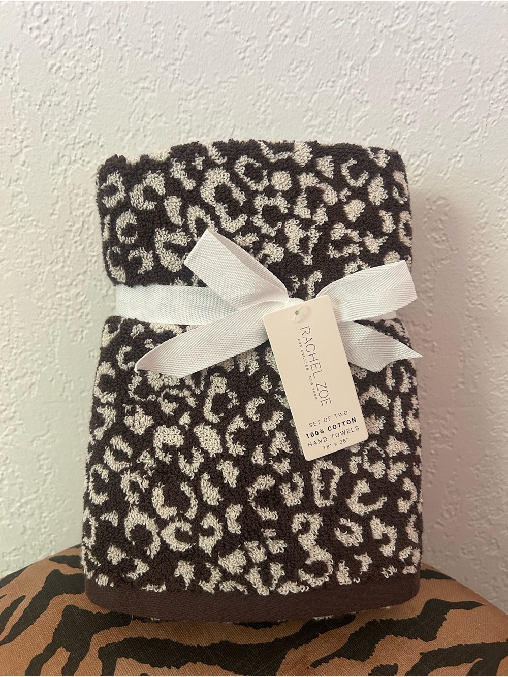 NWT Set of 2 Rachel Zoe Brown Leopard Cheetah Print 100% Cotton Hand Towels